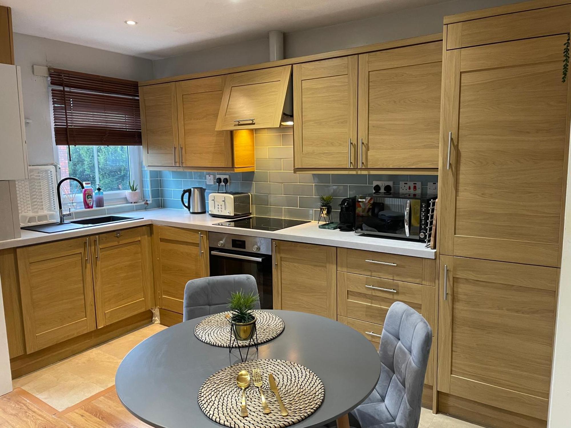 2 Bedroom Apartment Chiswick Park Tube Station Londra Dış mekan fotoğraf