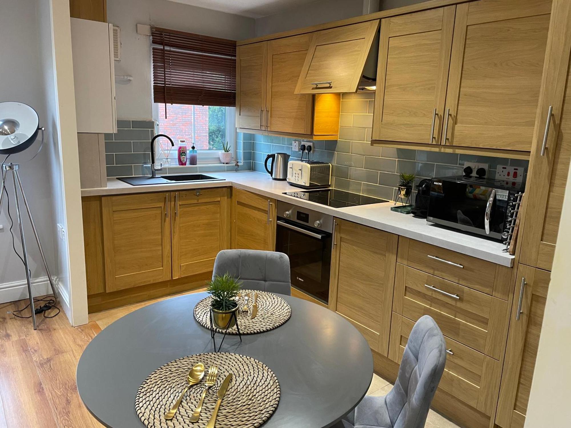 2 Bedroom Apartment Chiswick Park Tube Station Londra Dış mekan fotoğraf